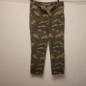 American Eagle Corduroy Mom Jean - Super Stretch - Size 12R